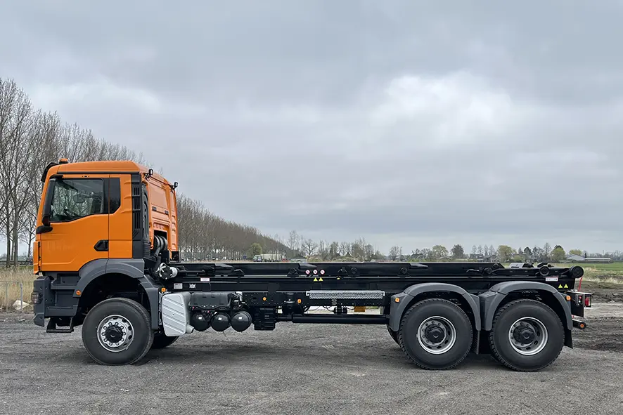 MAN TGS 33.400 BB CH Container Truck 6x6 4