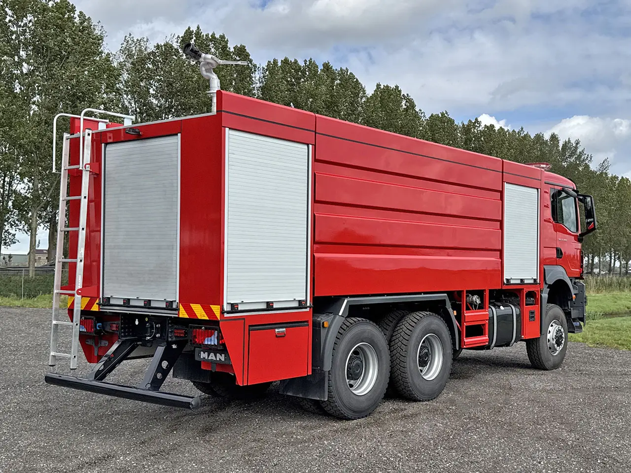 MAN TGS 33.400 BB CH 6x6 Fire Fighter Truck 6