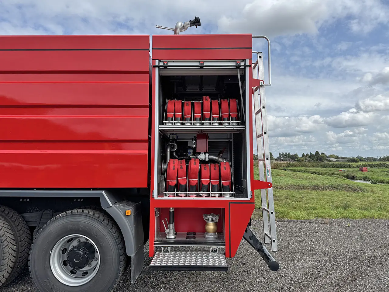 MAN TGS 33.400 BB CH Fire Fighter Truck 6x6 18