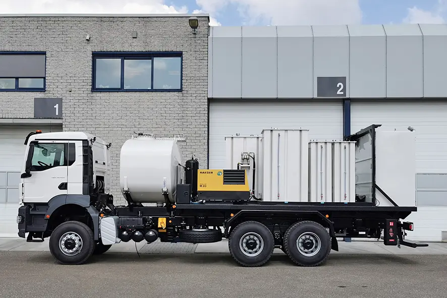 MAN TGS 33.400 BB CH Camion à carburant et lubrifiant 6x6 4