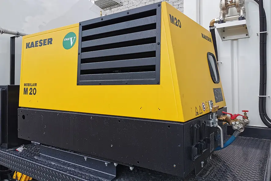 MAN TGS 33.400 BB CH 6x6 Fuel & Lube Truck 11