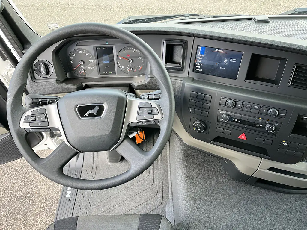 MAN TGS 33.400 BB CH 6x6 Fuel Tank Truck 9