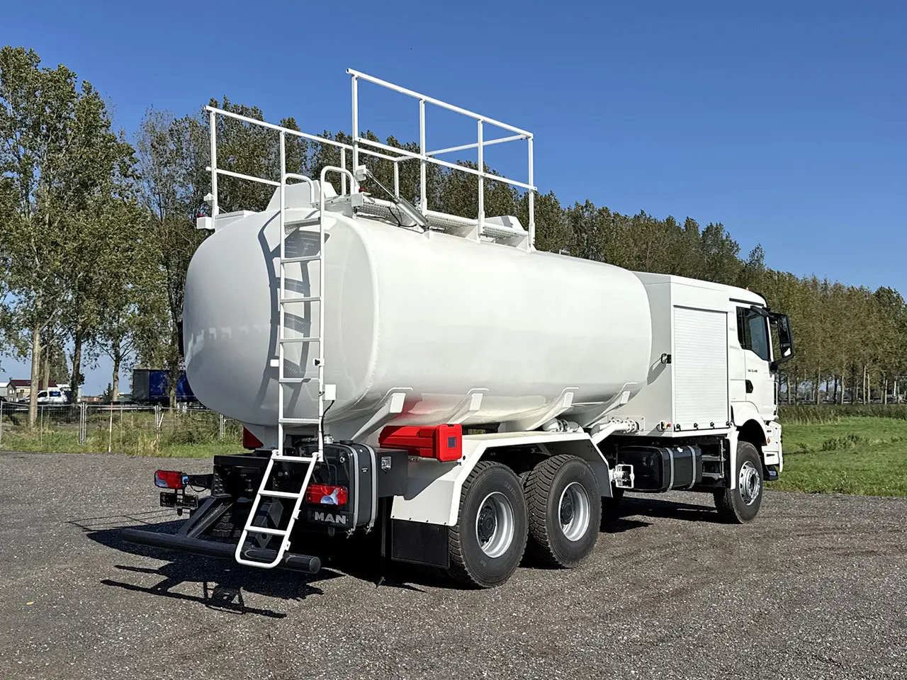 MAN TGS 33.400 BB CH ADR 6x4 Aviation Fuel Tank Truck 6