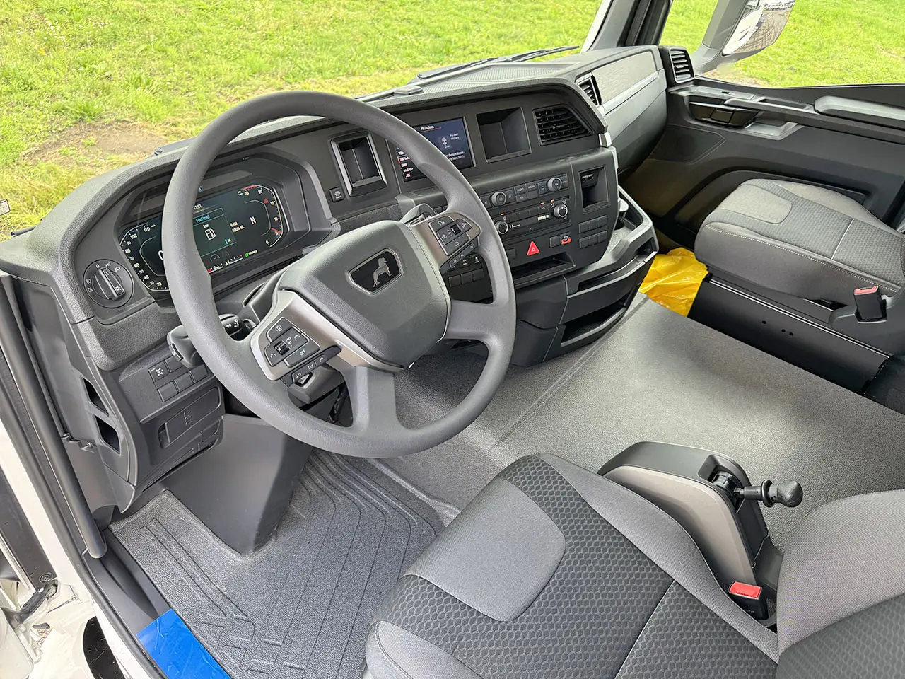 MAN TGS 33.400 BB CH ADR 6x4 Chassis Cabin 3