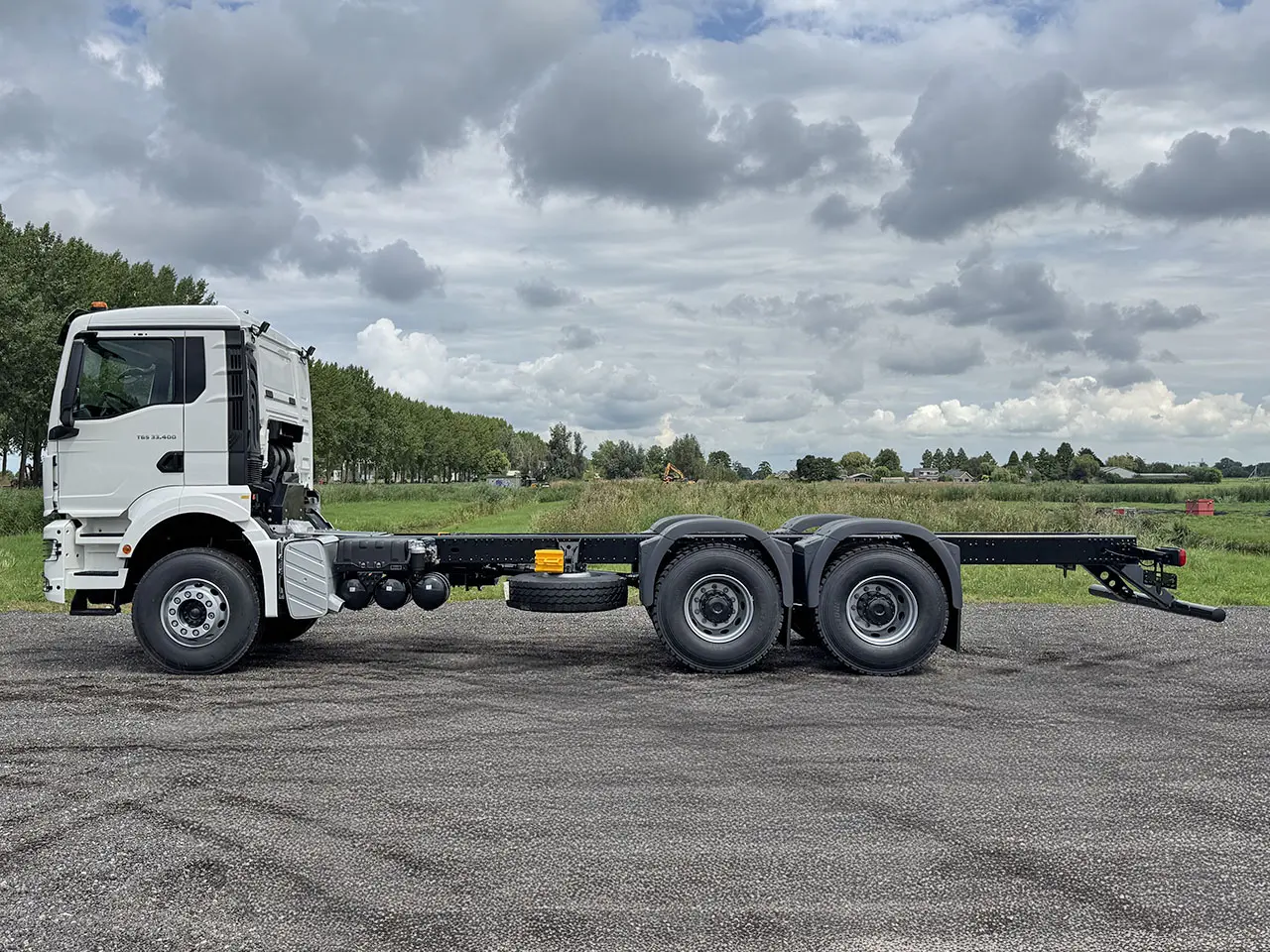 MAN TGS 33.400 BB CH ADR 6x4 Chassis Cabin 7