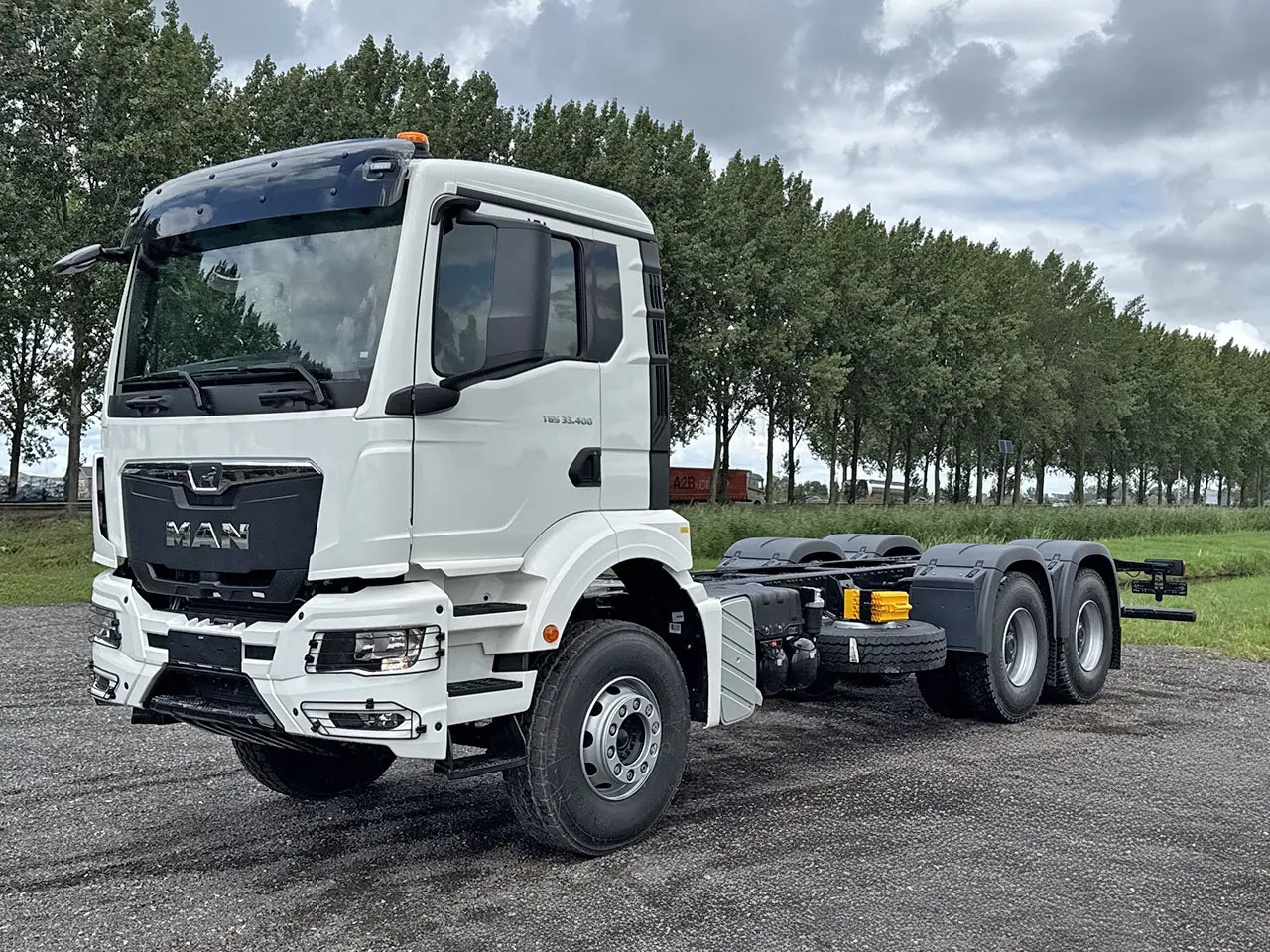 MAN TGS 33.400 BB CH ADR Chassis Cabin 6x4 8