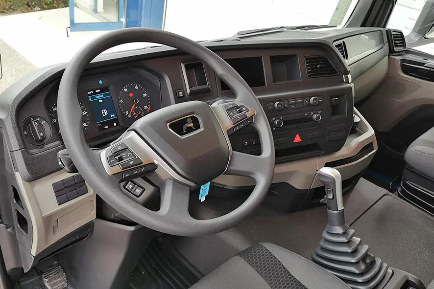 MAN TGS 33.400 BB SA 6x4 Tractor Head