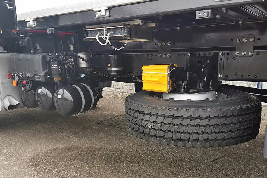 MAN TGS 33.400 BB-WW Camion grue 6x4 24