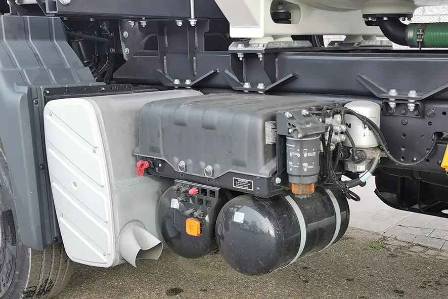 MAN TGS 33.400 BB-WW Water Tank Truck 6x4 13