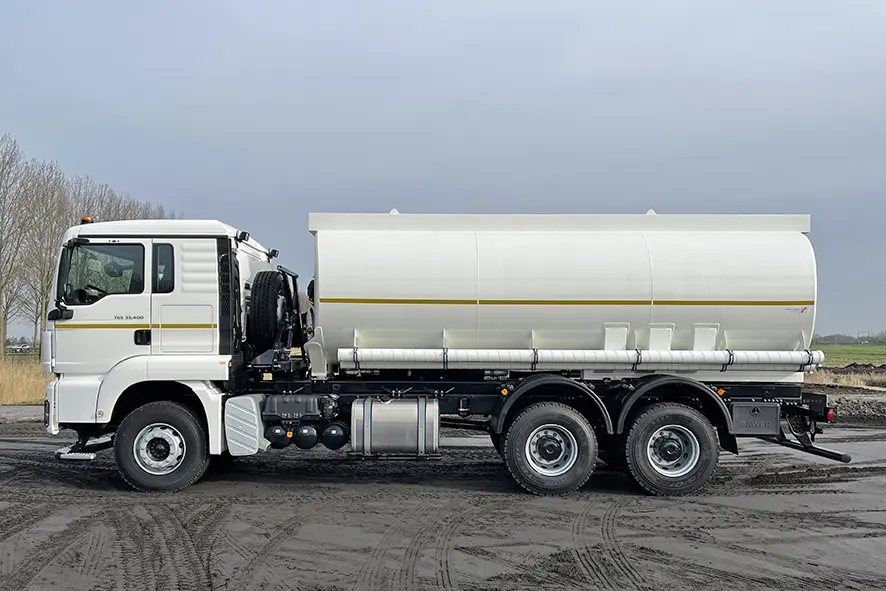 MAN TGS 33.400 BB-WW ADR 6x4 Fuel Tank Truck 4
