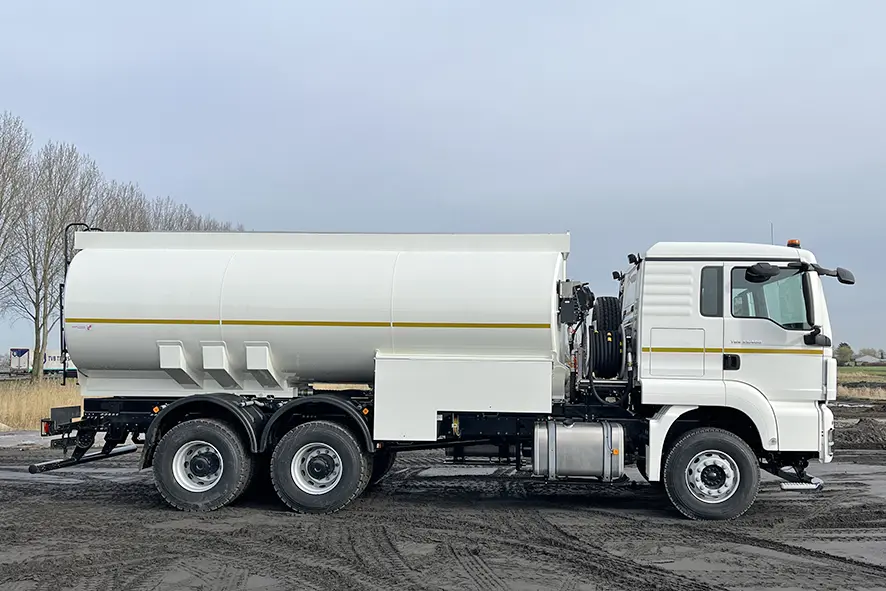 MAN TGS 33.400 BB-WW ADR 6x4 Fuel Tank Truck 6