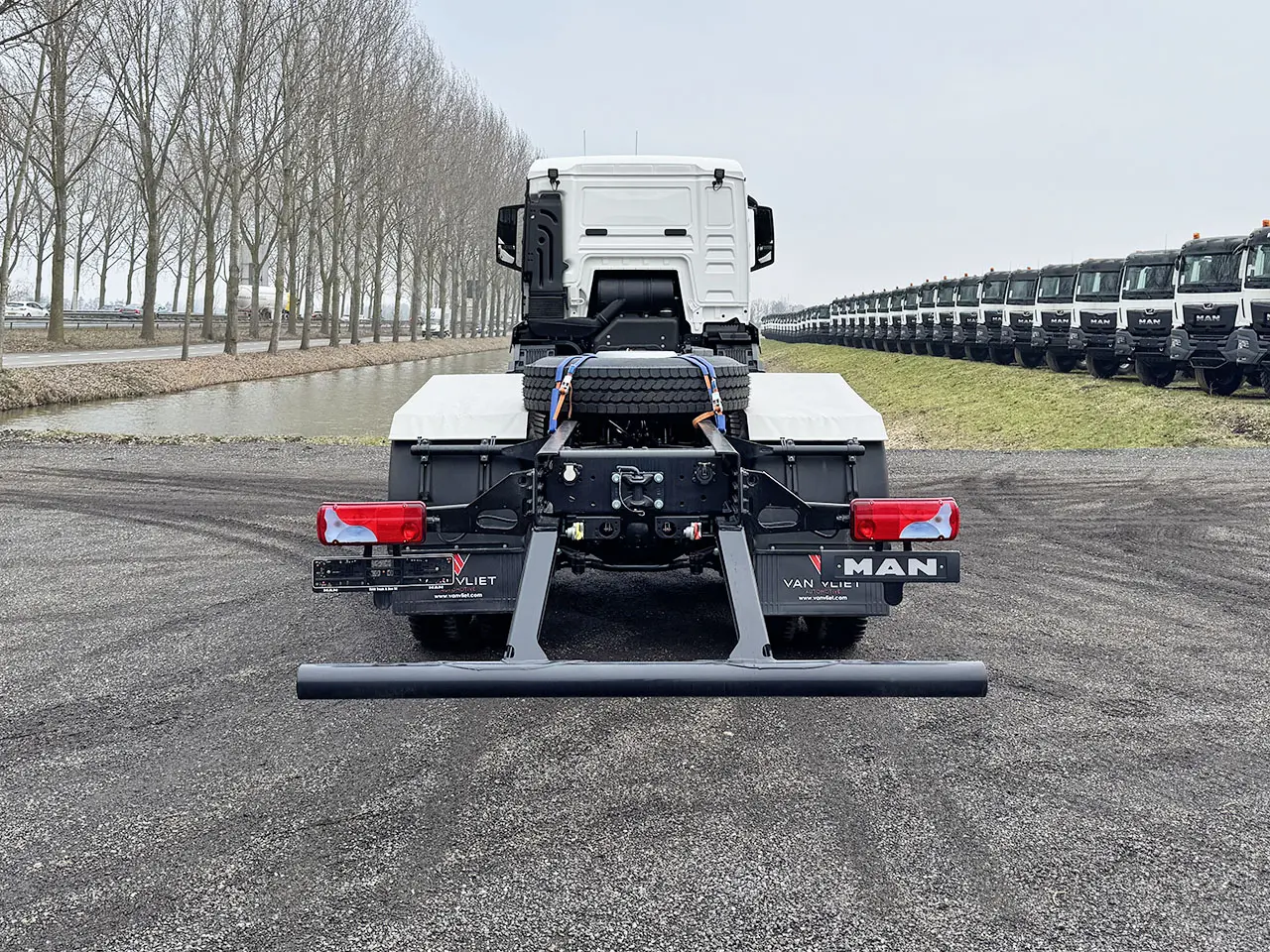 MAN TGS 33.440 BB CH 6x6 Chassis Cabin 14