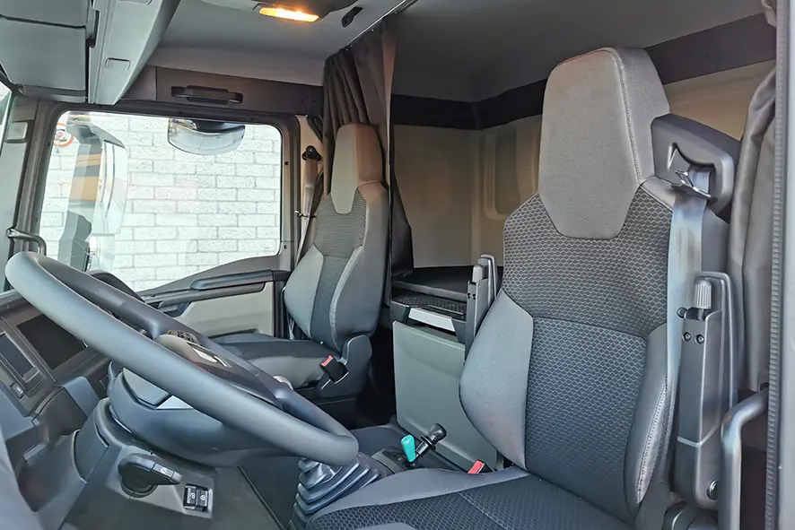 MAN TGS 33.440 BB SA 6x4 Tractor Head 9