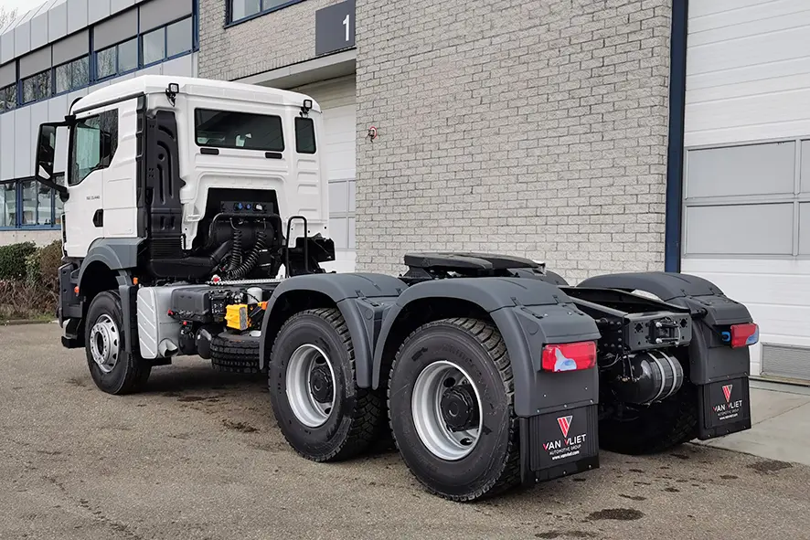 MAN TGS 33.440 BB SA 6x4 Tractor Head