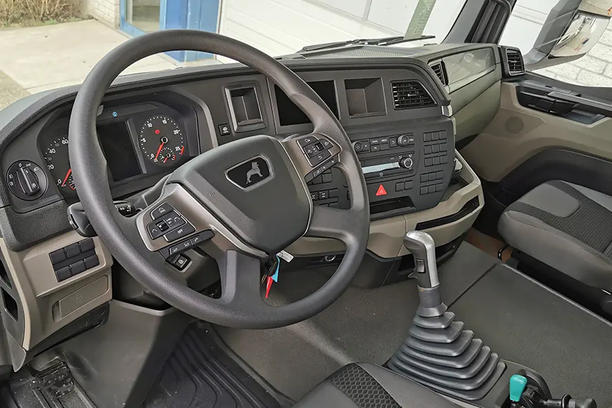 MAN TGS 33.440 BB SA 6x4 Tractor Head