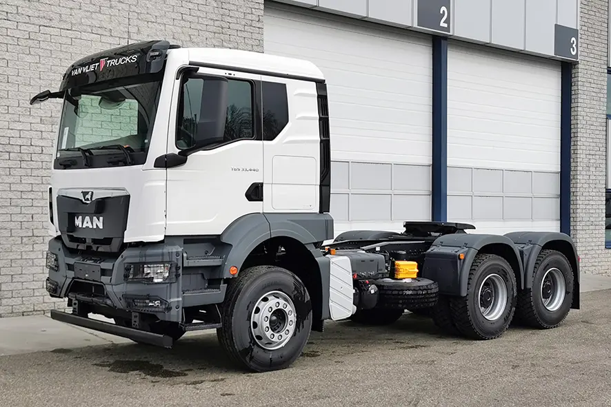 MAN TGS 33.440 BB SA 6x4 Tractor Head 7