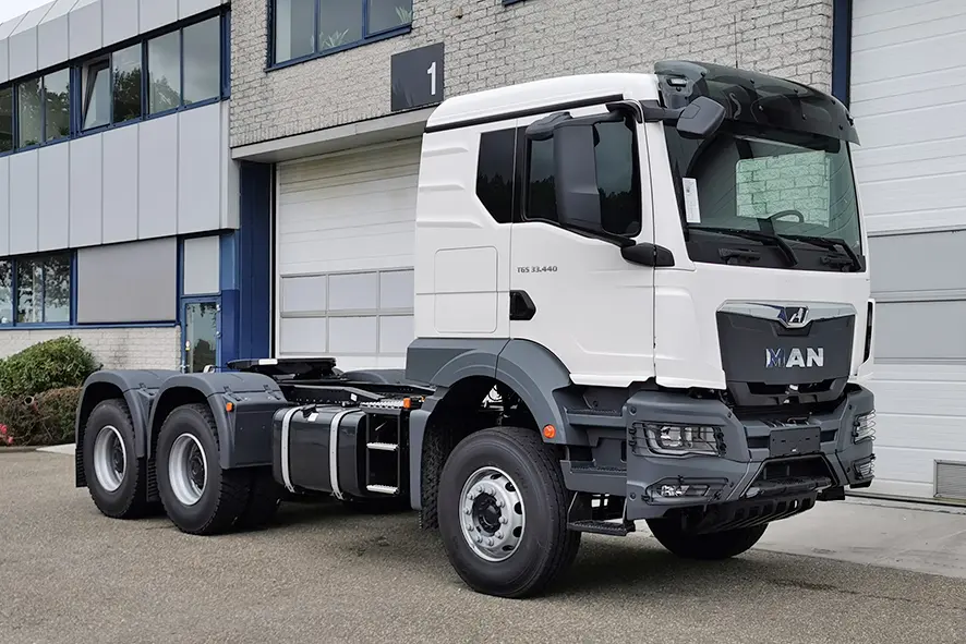 MAN TGS 33.440 BB SA 6x4 Tractor Head