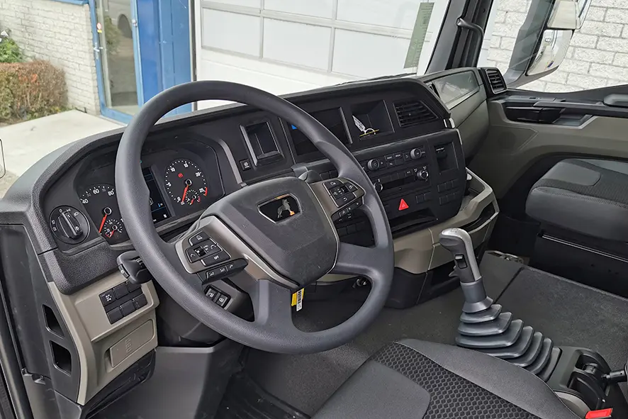 MAN TGS 33.440 BB SA 6x4 Tractor Head