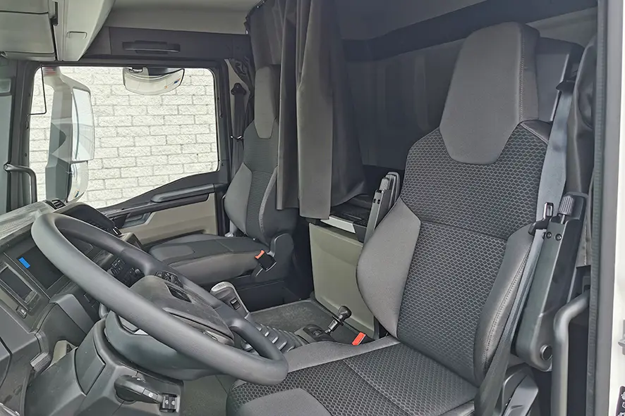 MAN TGS 33.440 BB SA 6x4 Tractor Head 9