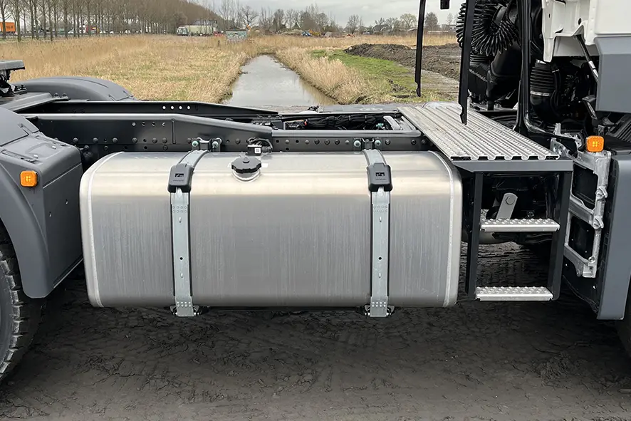 MAN TGS 33.440 BB SA 6x4 Tractor Head 15