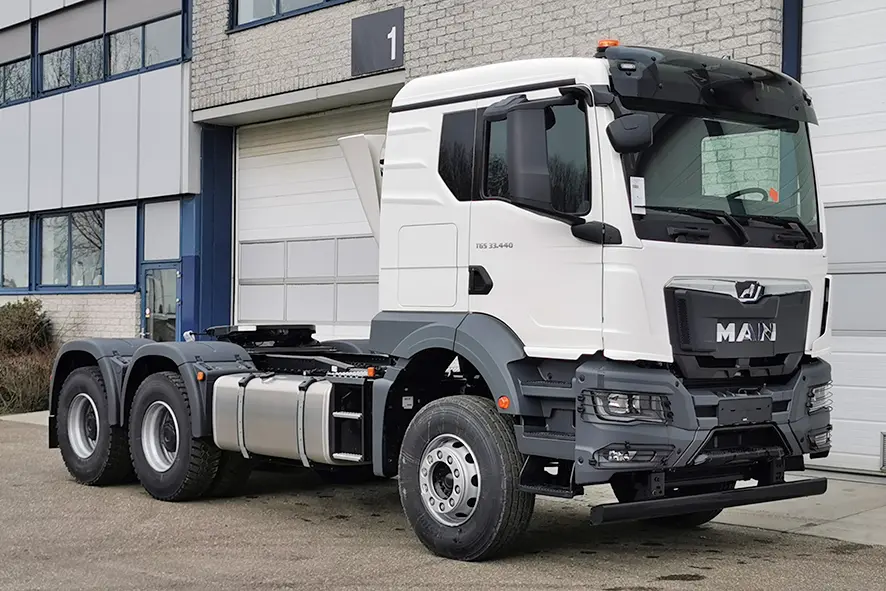 MAN TGS 33.440 BB SA 6x4 Tractor Head 1