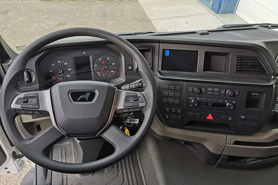 MAN TGS 33.440 BB SA 6x4 Tractor Head 8