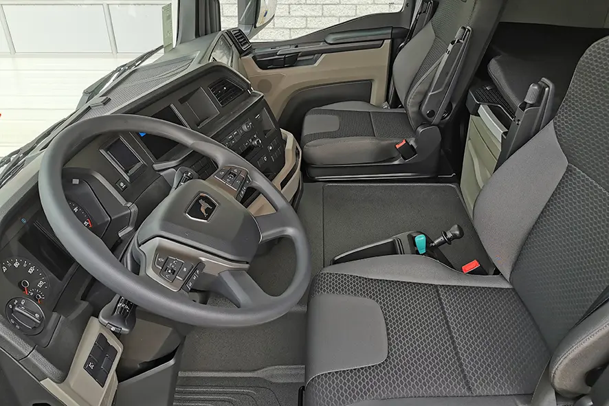 MAN TGS 33.440 BB SA 6x4 Tractor Head 10