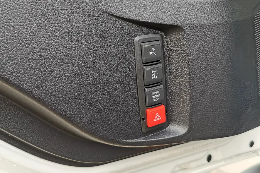 MAN TGS 33.440 BB SA 6x4 Tractor Head 12