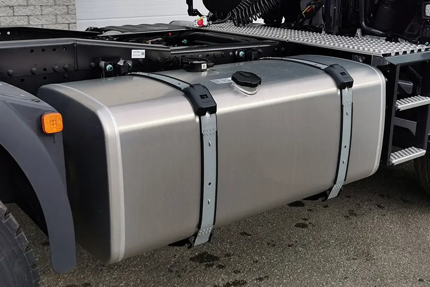 MAN TGS 33.440 BB SA 6x4 Tractor Head 16