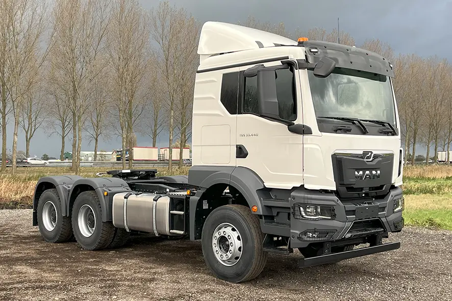 MAN TGS 33.440 BB SA 6x4 Tractor Head 1