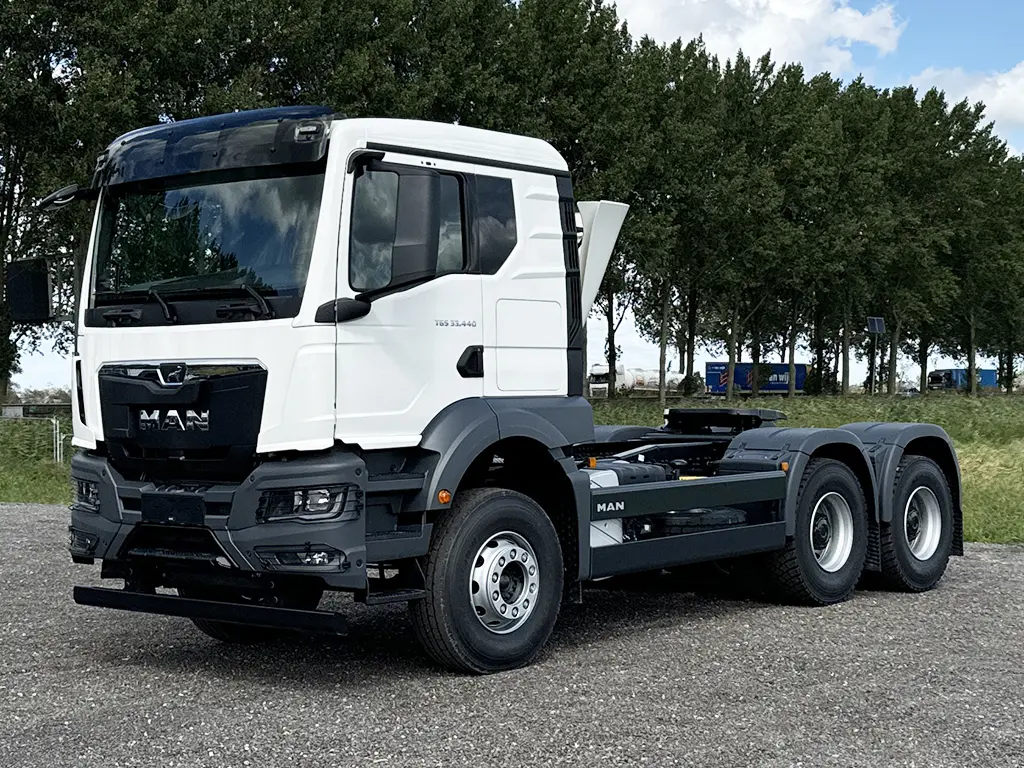 MAN TGS 33.440 BB SA 6x4 Tractor Head 7
