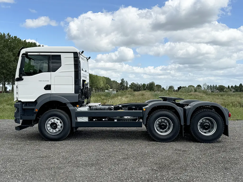 MAN TGS 33.440 BB SA 6x4 Tractor Head 4