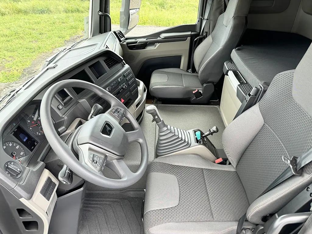 MAN TGS 33.440 BB SA 6x4 Tractor Head 8