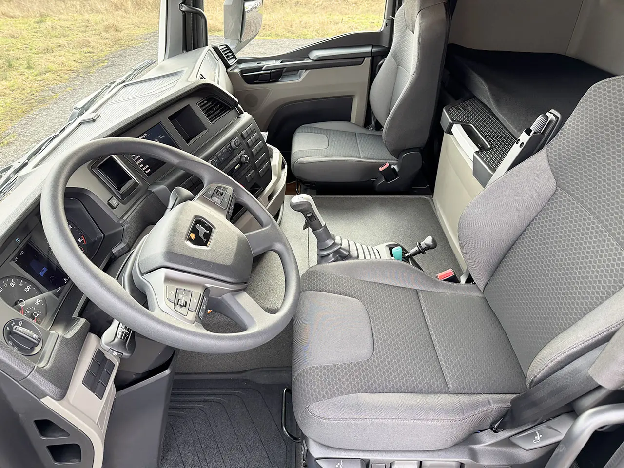 MAN TGS 33.440 BB SA 6x4 Tractor Head 9