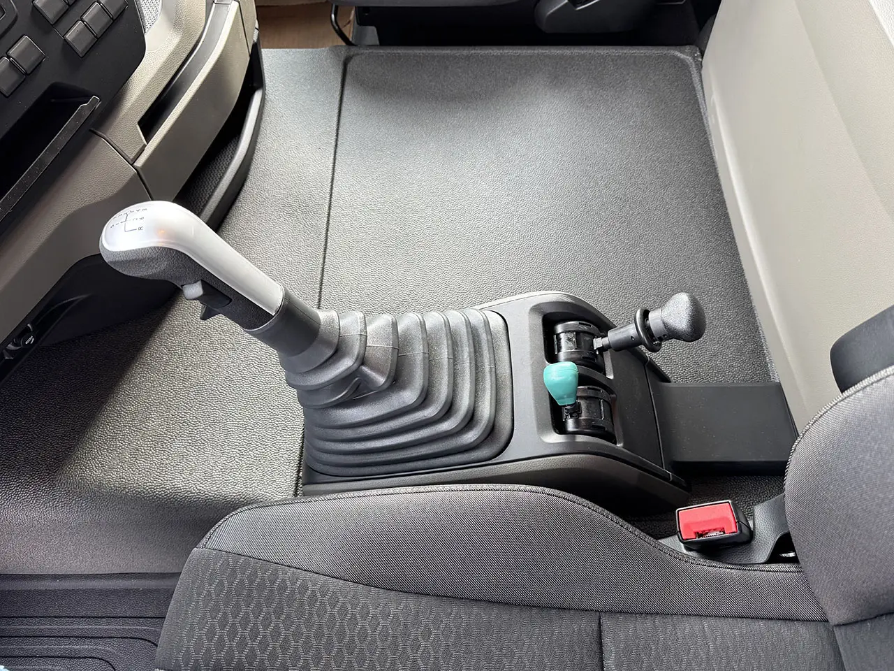 MAN TGS 33.440 BB SA 6x4 Tractor Head 13