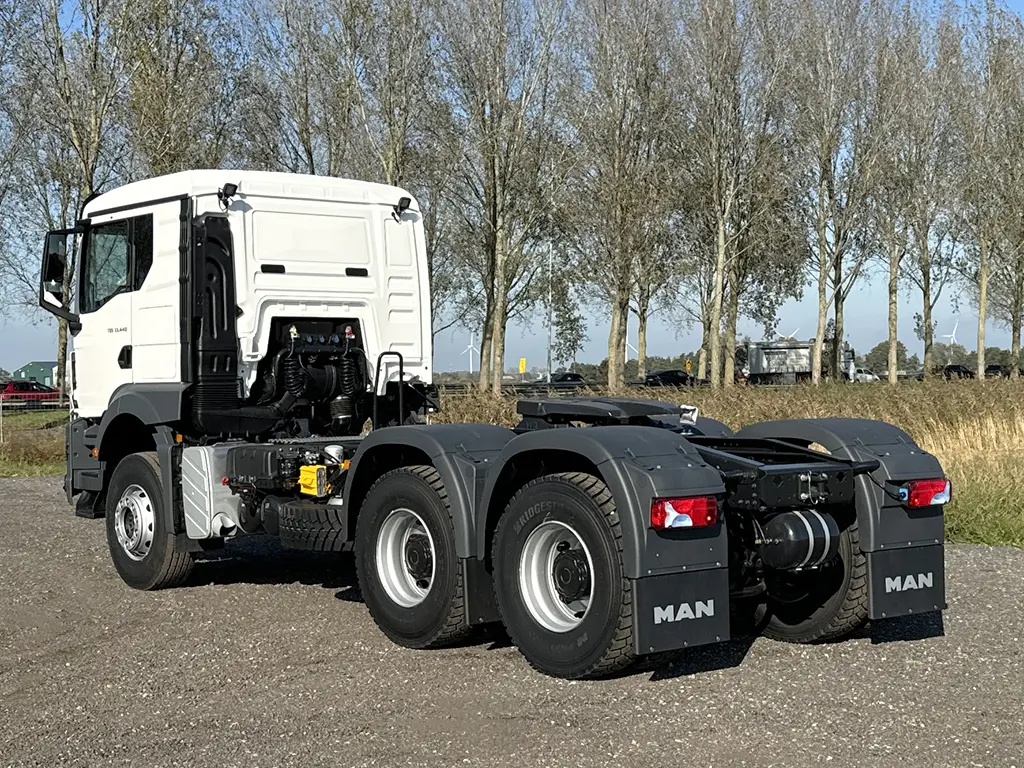 MAN TGS 33.440 BB SA 6x4 Tractor Head 2