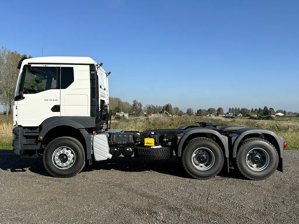 MAN TGS 33.440 BB SA 6x4 Tractor Head 4