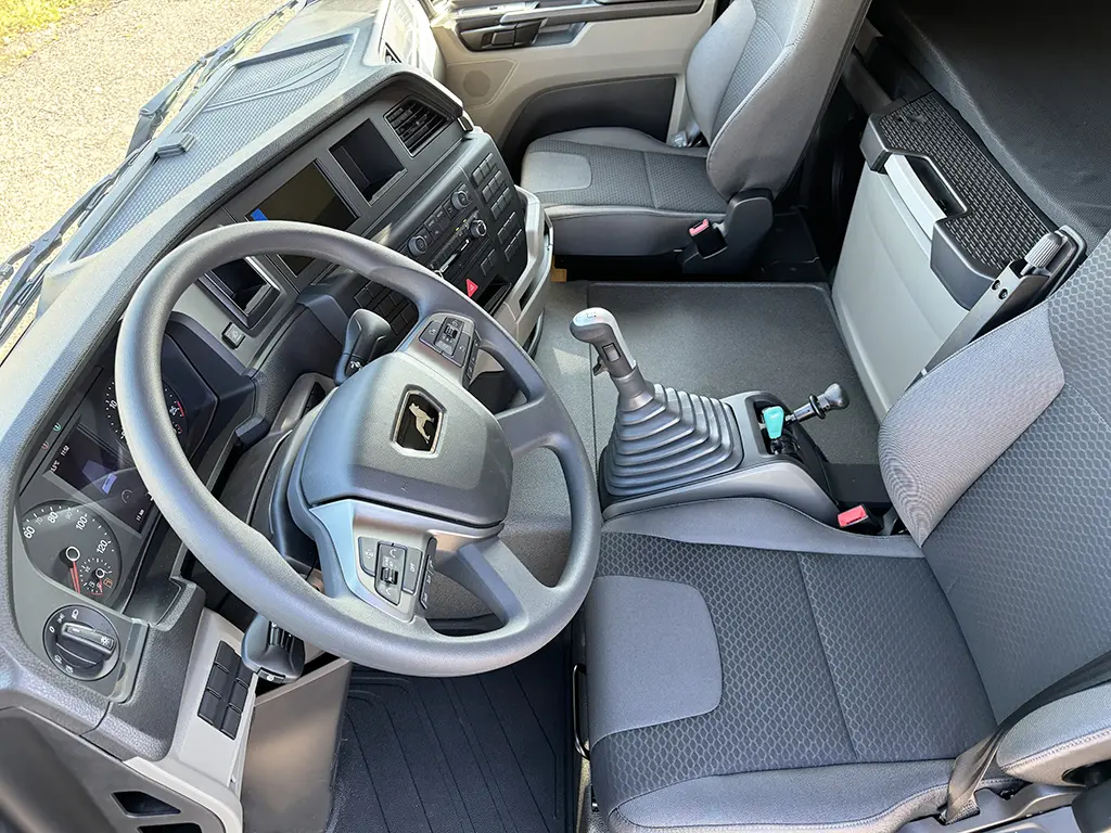 MAN TGS 33.440 BB SA 6x4 Tractor Head 8