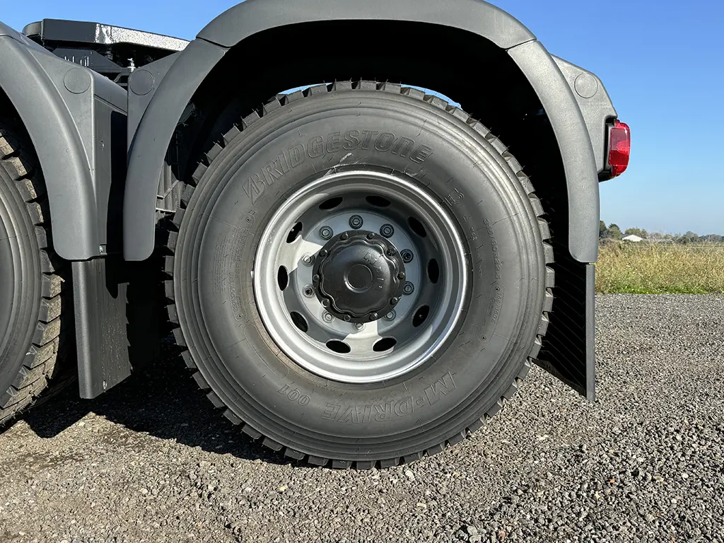 MAN TGS 33.440 BB SA 6x4 Tractor Head 16