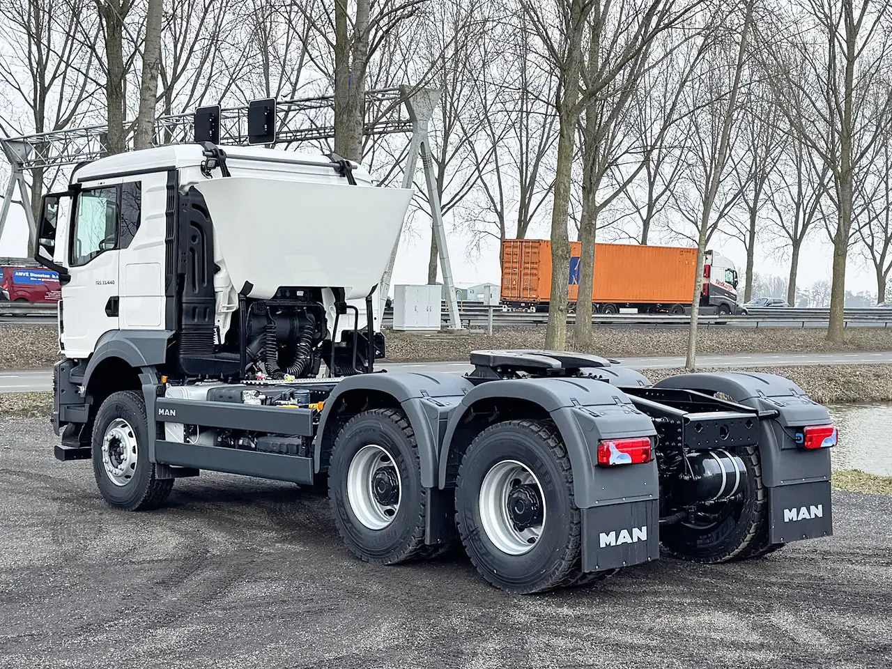 MAN TGS 33.440 BB SA 6x4 Tractor Head 2