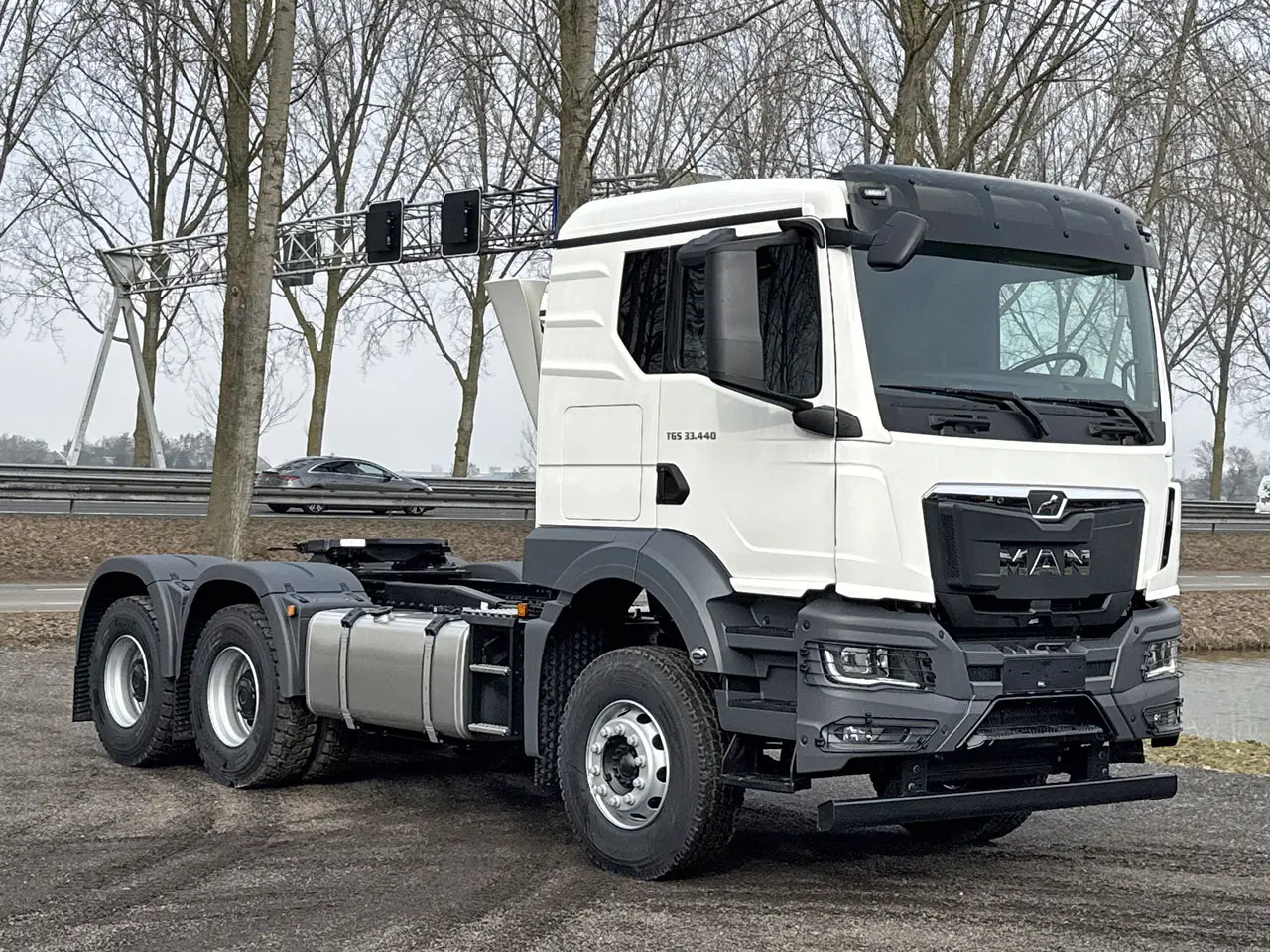 MAN TGS 33.440 BB SA 6x4 Tractor Head 9