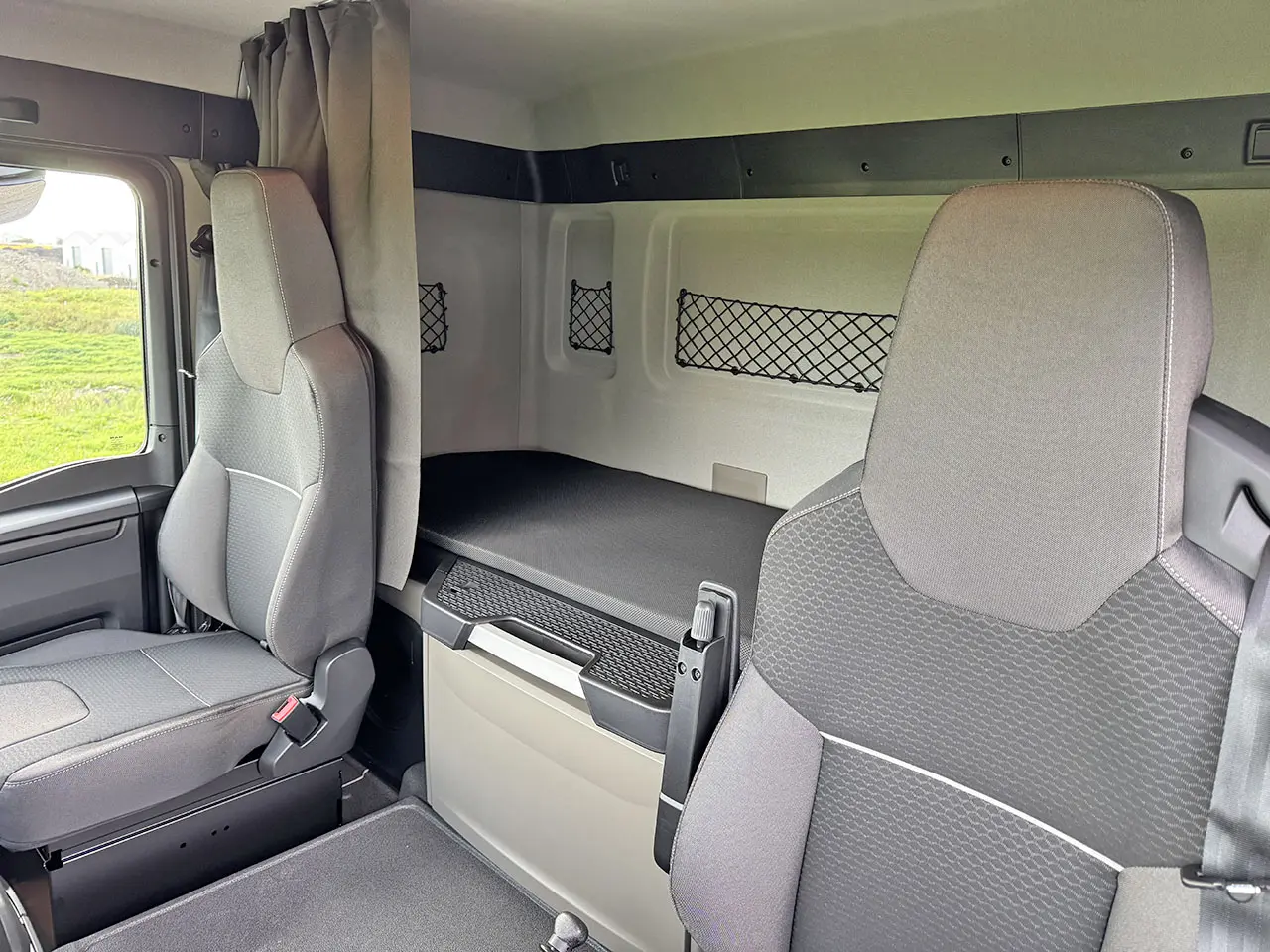 MAN TGS 33.440 BB SA ADR 6x4 Tractor Head 11