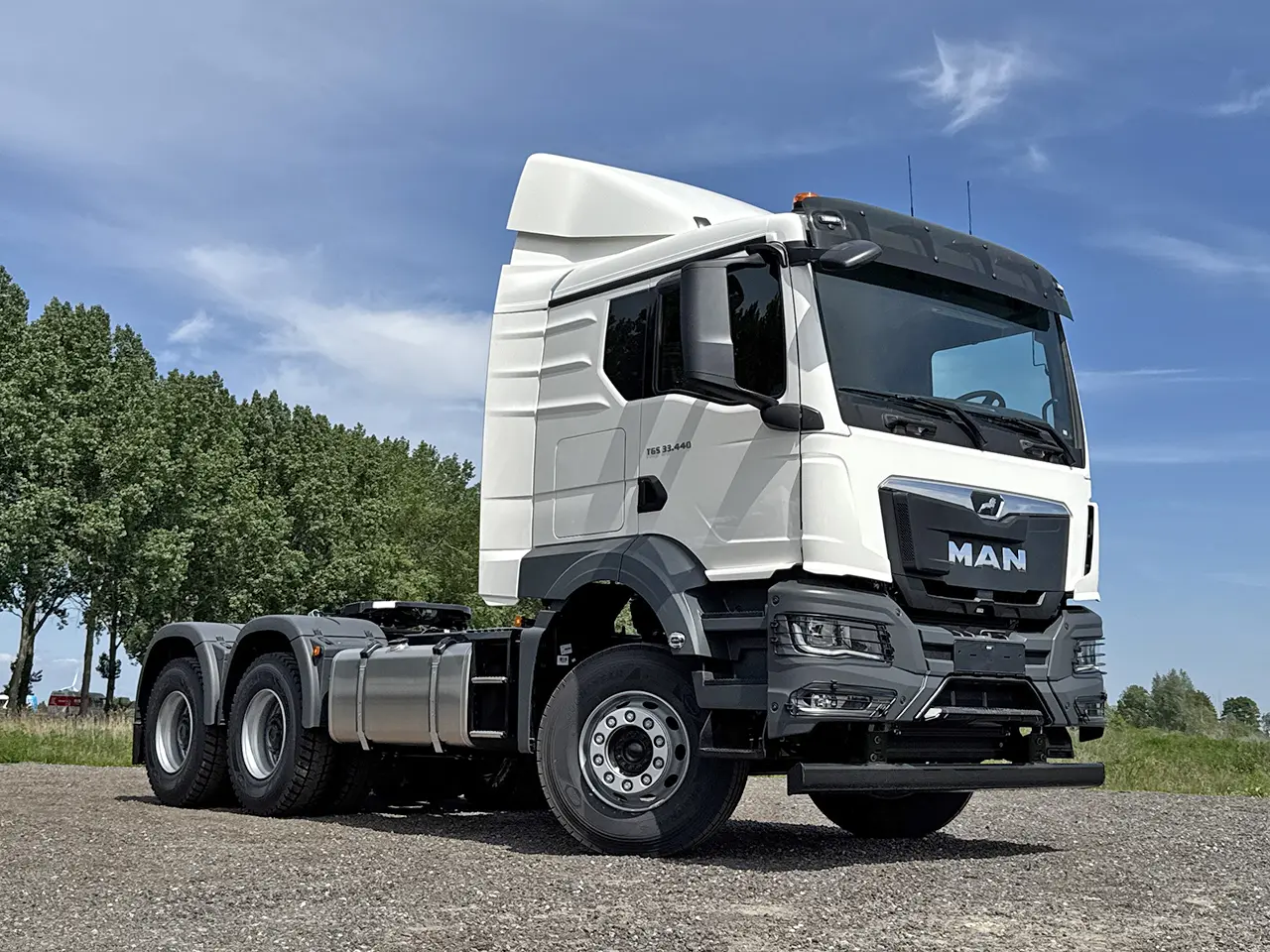 MAN TGS 33.440 BB SA Premium 6x4 Tracteur 4