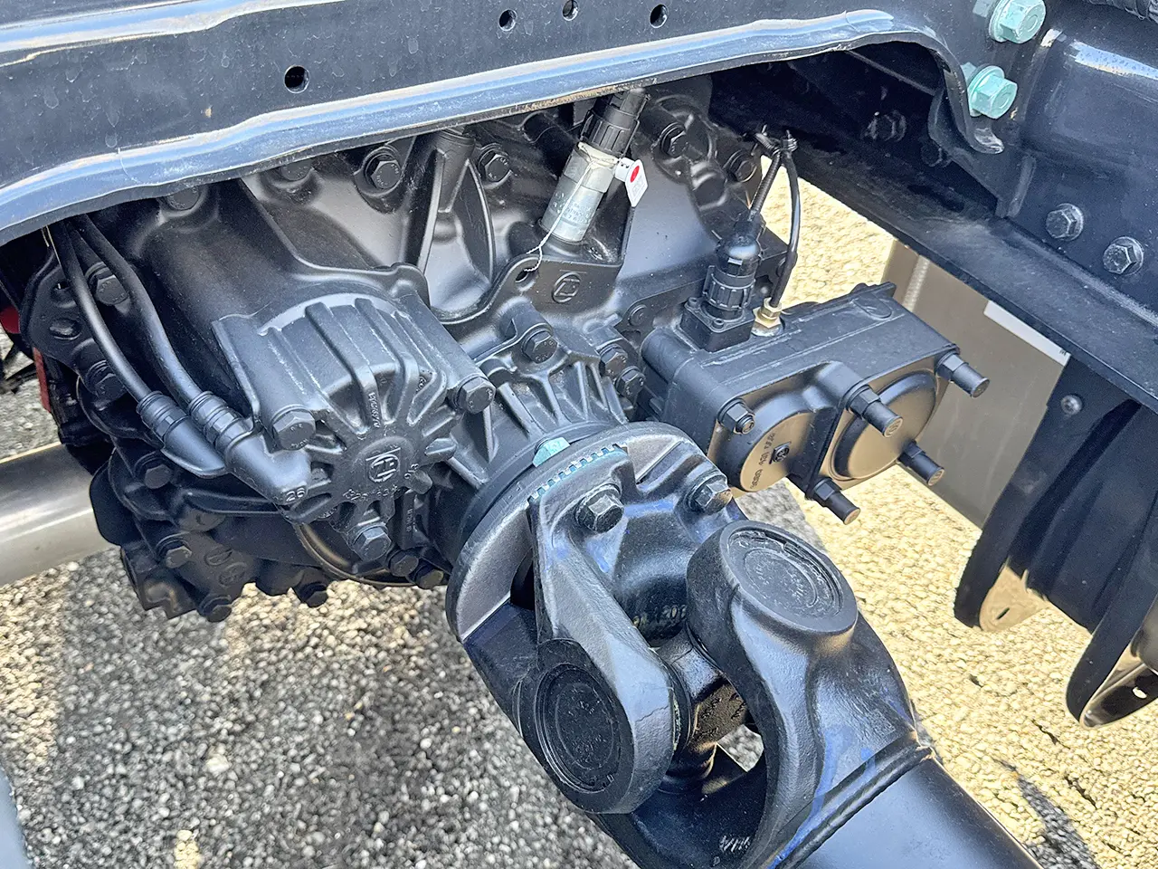 MAN TGS 33.440 BB SA Premium 6x4 Tractor Head 16