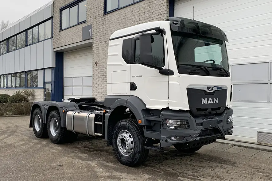 MAN TGS 33.480 BB SA 6x4 Tractor Head