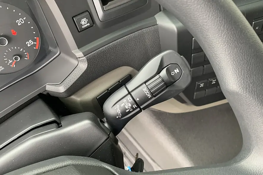 MAN TGS 33.480 BB SA 6x4 Tractor Head 9