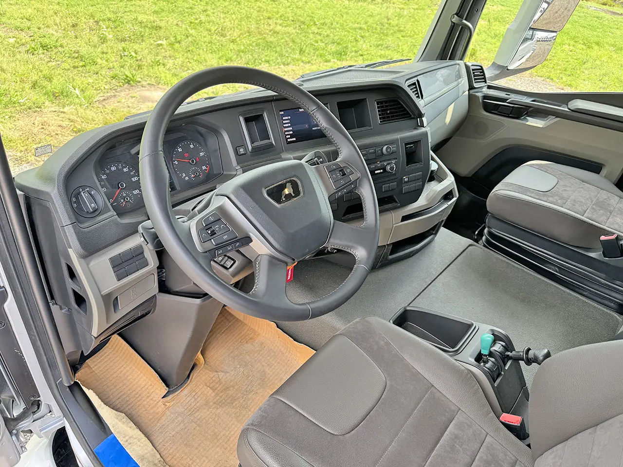 MAN TGS 33.480 BB SA 6x4 Tractor Head