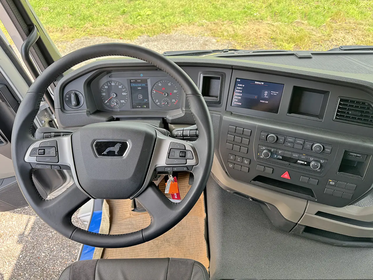 MAN TGS 33.480 BB SA 6x4 Tractor Head 10