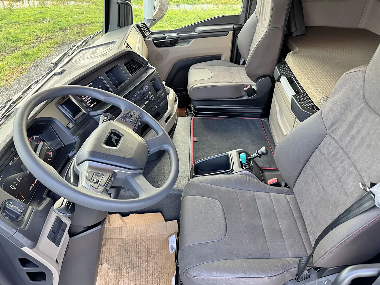 MAN TGS 33.480 BB SA 6x4 Tractor Head 9