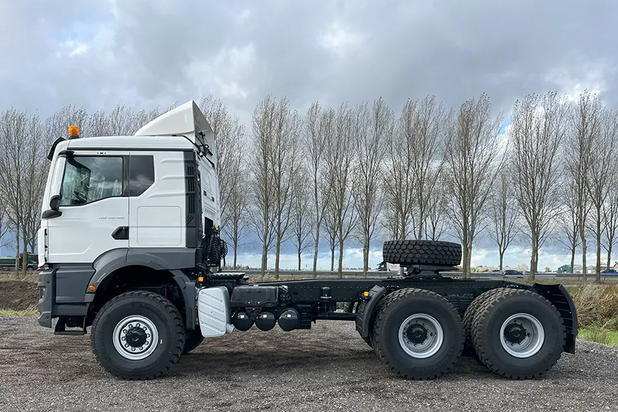 MAN TGS 40.480 BB SA Tractor Head 6x6 4